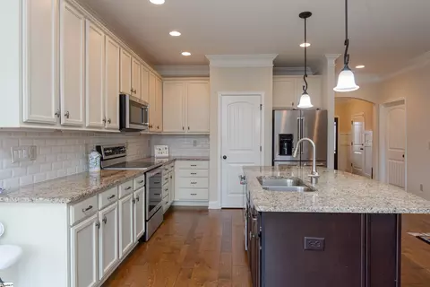 Kitchen - 610 Ladowick Ct, Moore, SC 29369 photo 1 of 3