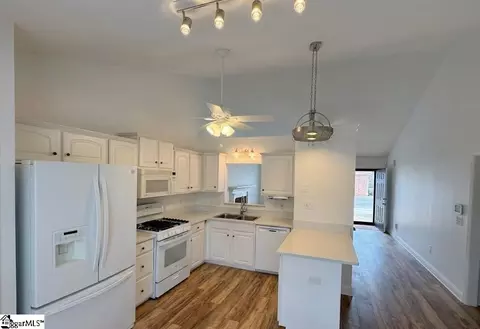 Kitchen - 14 St Thomas Ct, Greer, SC 29651 photo 1 of 1