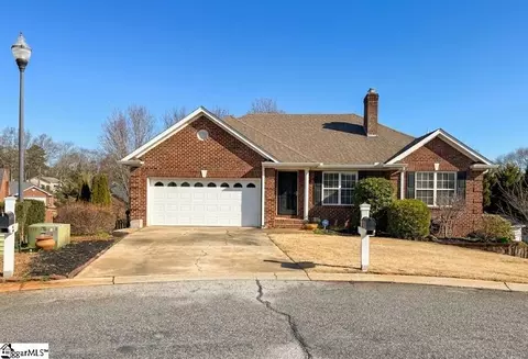 14 St Thomas Ct, Greer, SC 29651
