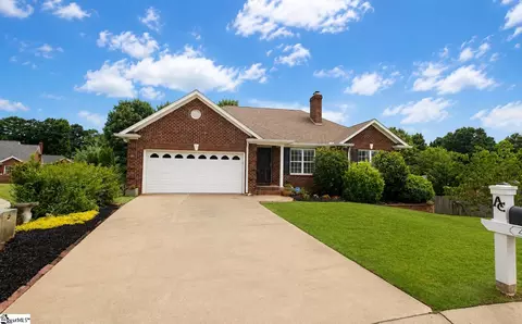 14 St Thomas Ct, Greer, SC 29651