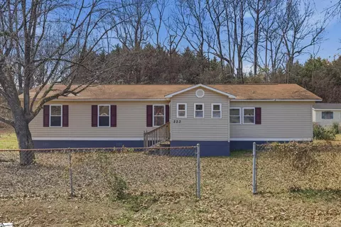 223 Rosalee Dr, Piedmont, SC 29673