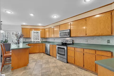 Kitchen - 3 Maritime Dr, Salem, SC 29676 photo 3 of 5