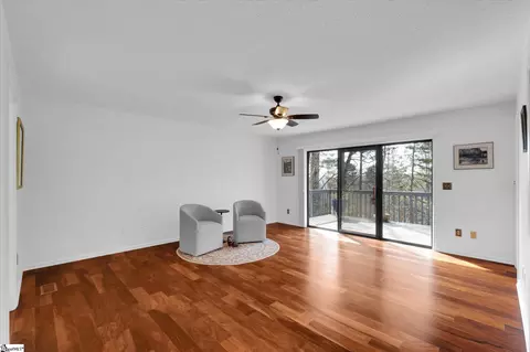 Living - 3 Maritime Dr, Salem, SC 29676 photo 4 of 5