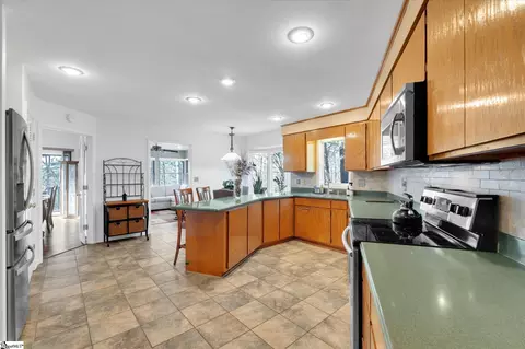 Kitchen - 3 Maritime Dr, Salem, SC 29676 photo 4 of 5