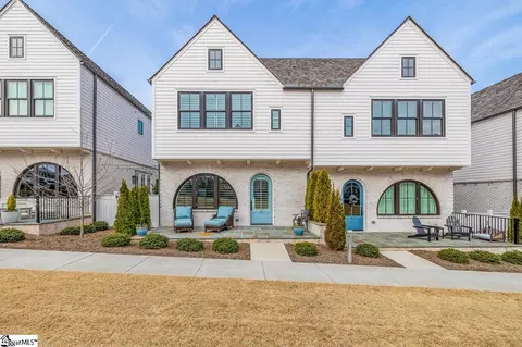 6 Dubose Dr, Greenville, SC 29615