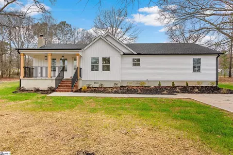75 W Tyger Bridge Rd, Taylors, SC 29687