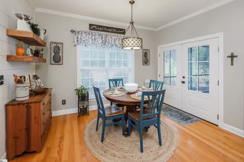 Dining - 116 Rutledge Ln, Mccormick, SC 29835 photo 3 of 4