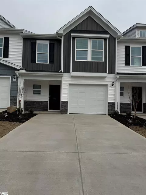 202 Stonyway Ln, Easley, SC 29640