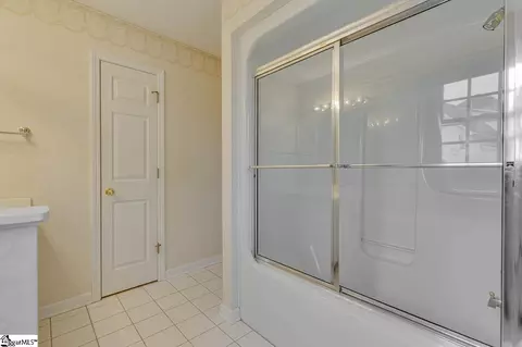Bath - 104 Camperdown Ct, Easley, SC 29642 photo 8 of 8