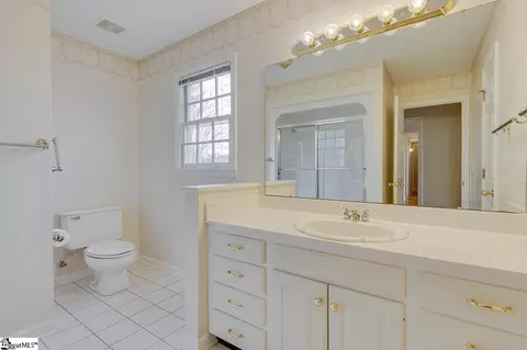Bath - 104 Camperdown Ct, Easley, SC 29642 photo 6 of 8