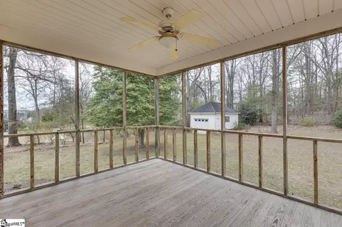 Exterior - 104 Camperdown Ct, Easley, SC 29642 photo 2 of 9