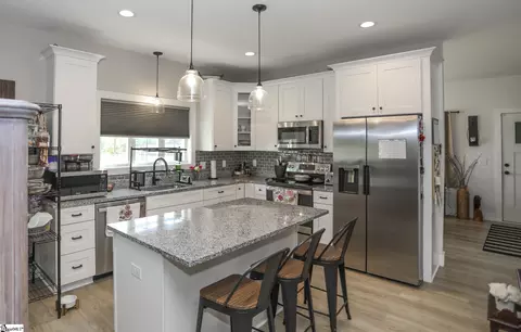 Kitchen - 3796 Camp Rd, Greer, SC 29651 photo 2 of 7