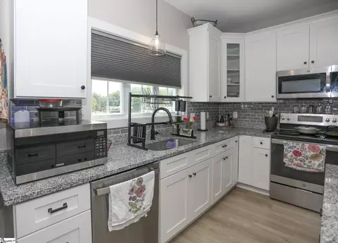 Kitchen - 3796 Camp Rd, Greer, SC 29651 photo 4 of 7