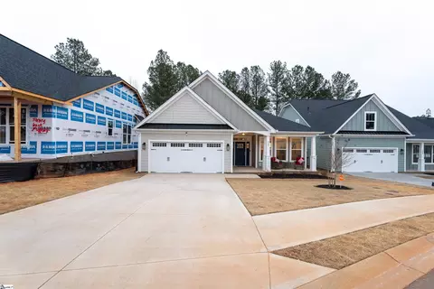 327 Wakelon Dr, Greer, SC 29651