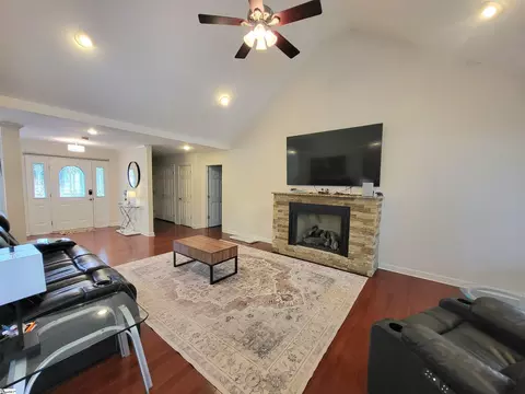 Living - 828 Bishop Ave, Greer, SC 29651 photo 2 of 2