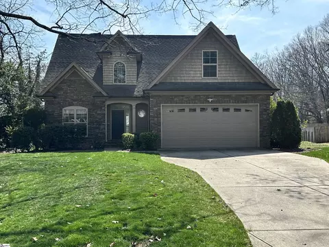 34 Oak Grove Lake Rd, Greenville, SC 29615