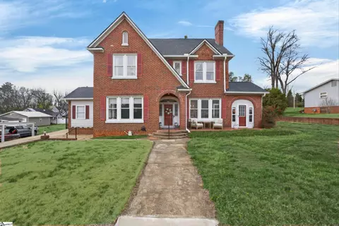 906 College Dr, Gaffney, SC 29340