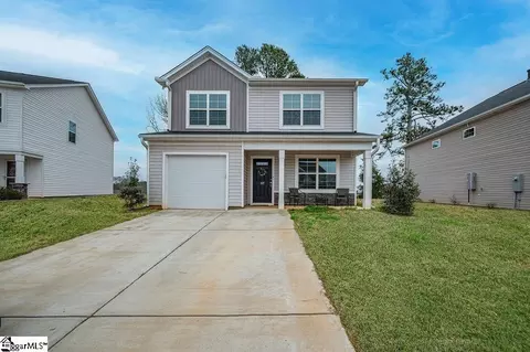 127 Myers Ln, Laurens, SC 29360