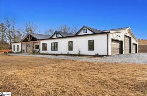 411 Sweetwater Club Dr, Seneca, SC 29672