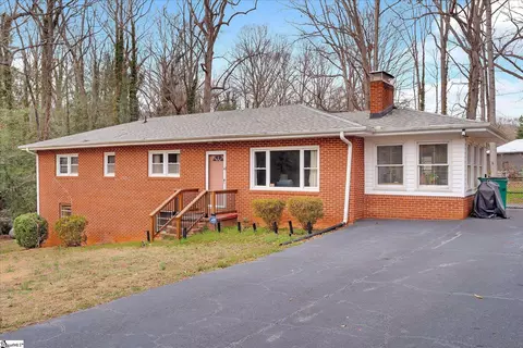4 Laurel Ln, Marietta, SC 29661