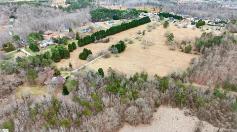 524 Hendricks Rd, Easley, SC 29642 photo 9