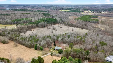 524 Hendricks Rd, Easley, SC 29642 photo 4