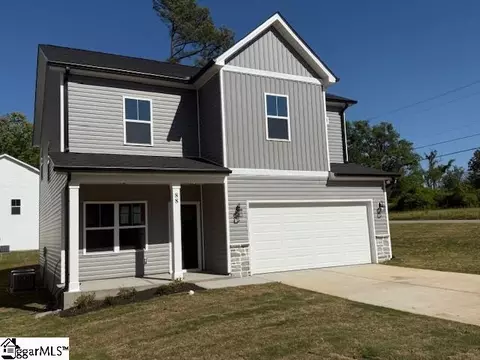 88 Wilson St, Greer, SC 29651