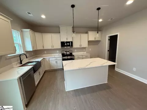 Kitchen - 88 Wilson St, Greer, SC 29651 photo 3 of 4