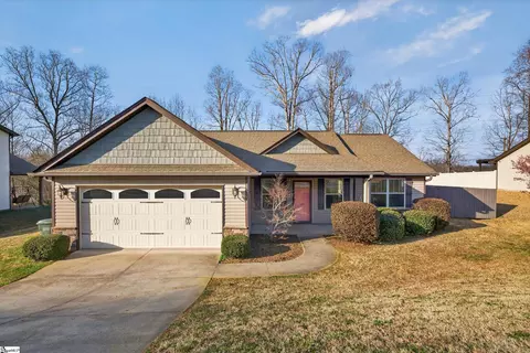 119 Autumn Hill Rd, Greer, SC 29651