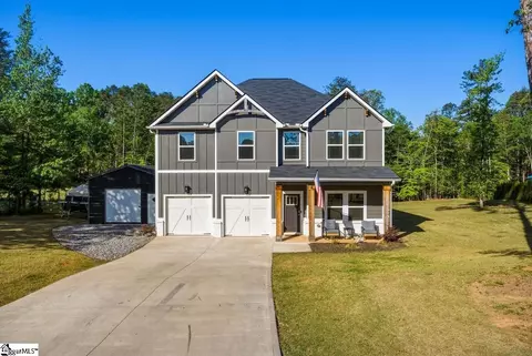 335 Amy Marie Ln, Roebuck, SC 29376