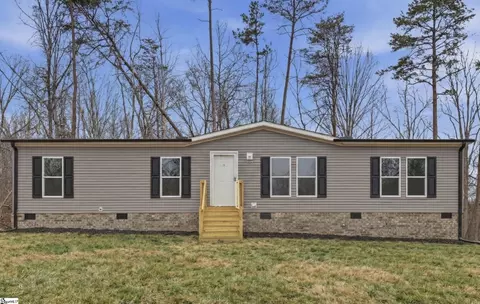 523 Raines Rd, Easley, SC 29640