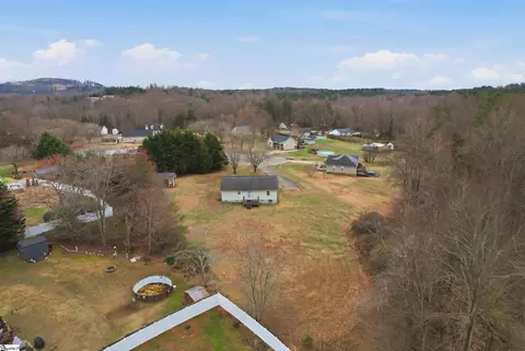 View/Area - 108 Keagan Ct, Easley, SC 29640 photo 3 of 4