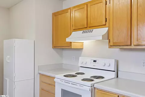 Kitchen - 108 Keagan Ct, Easley, SC 29640 photo 2 of 3