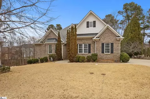 26 Oaklynn Ct, Simpsonville, SC 29680