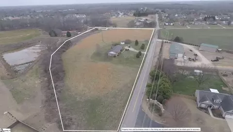 375 Lightwood Knot Rd, Greer, SC 29651