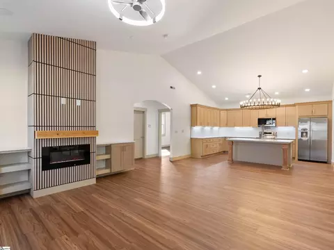 Living - 111 W 2nd St, Williamston, SC 29697 photo 3 of 4