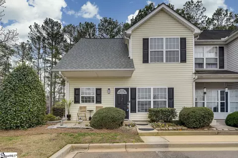 72 Ridgestone Cir, Mauldin, SC 29662