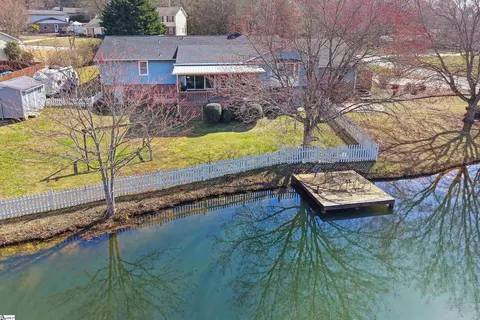 View/Area - 201 Buckingham Rd, Easley, SC 29640 photo 4 of 8
