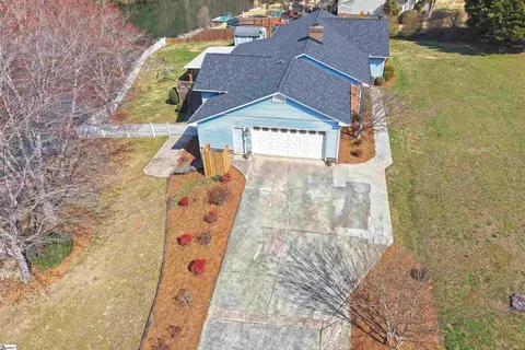 View/Area - 201 Buckingham Rd, Easley, SC 29640 photo 3 of 8