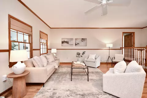 Living - 201 Buckingham Rd, Easley, SC 29640 photo 2 of 2