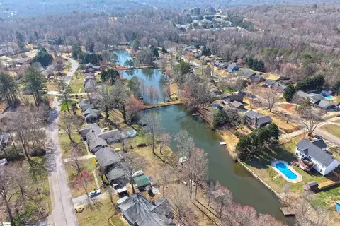 View/Area - 201 Buckingham Rd, Easley, SC 29640 photo 7 of 8