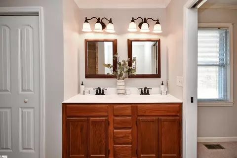 Bath - 201 Buckingham Rd, Easley, SC 29640 photo 1 of 5