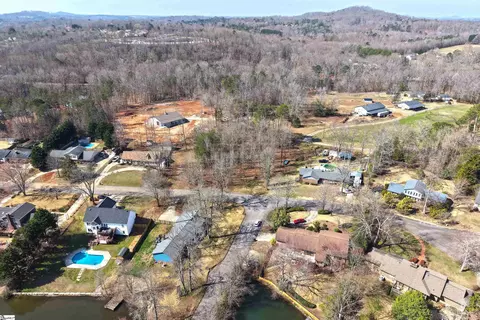 View/Area - 201 Buckingham Rd, Easley, SC 29640 photo 8 of 8