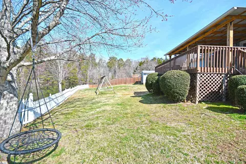 Exterior - 201 Buckingham Rd, Easley, SC 29640 photo 8 of 10
