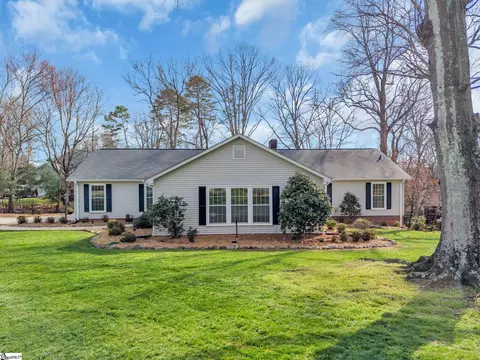 206 Stone Ridge Rd, Greer, SC 29650