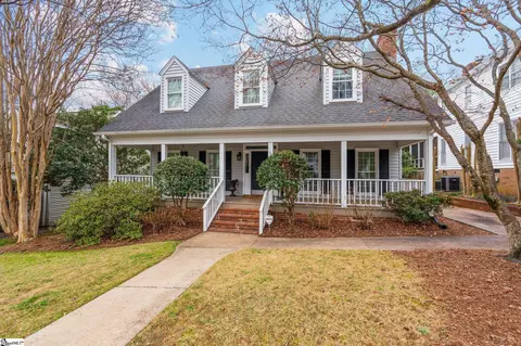 32 Oak Crest Ct, Greenville, SC 29605