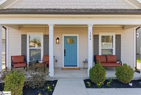 134 Oakland Dr, Greenville, SC 29607