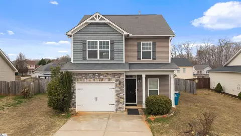 11 Heatherfield Dr, Simpsonville, SC 29680