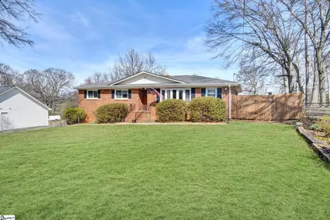 311 Birchwood Ln, Mauldin, SC 29662
