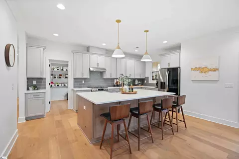 Kitchen - 126 Briarpark Dr, Greer, SC 29651 photo 2 of 4